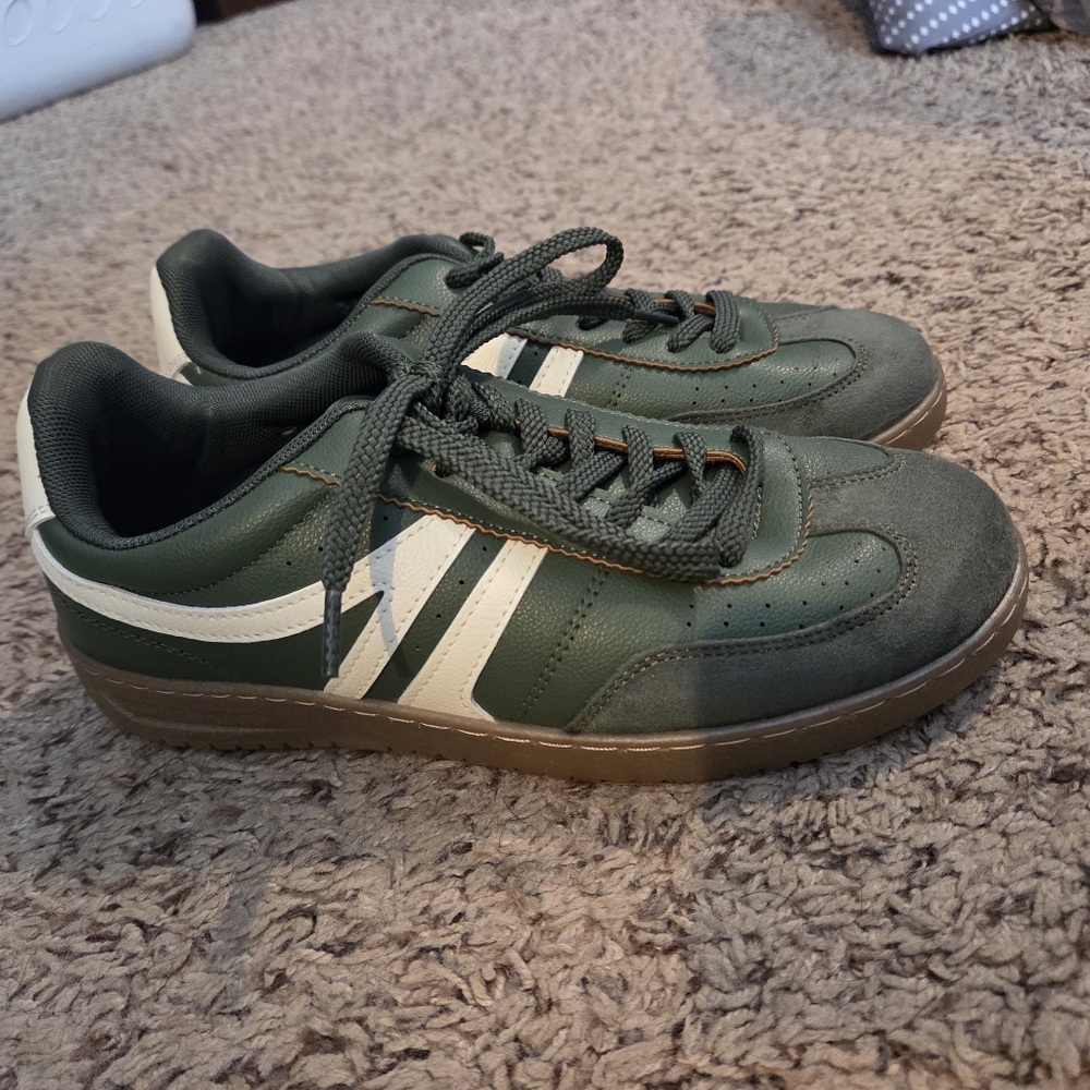 Falls Creek Hunter Green Shoes Size 8.5